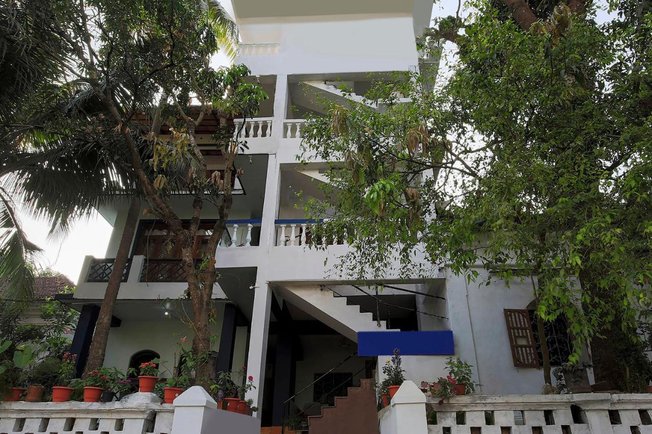 Braganza Guest House Baga Esterno foto